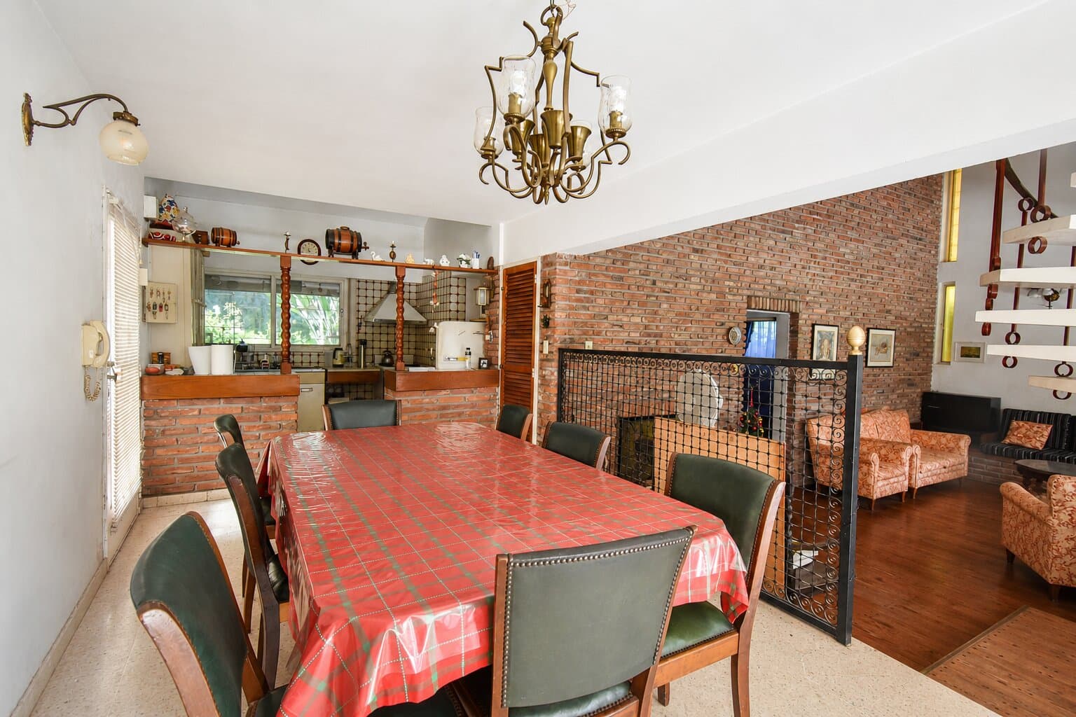Casa a la venta, centro de Funes. 4 dormitorios. — foto 9