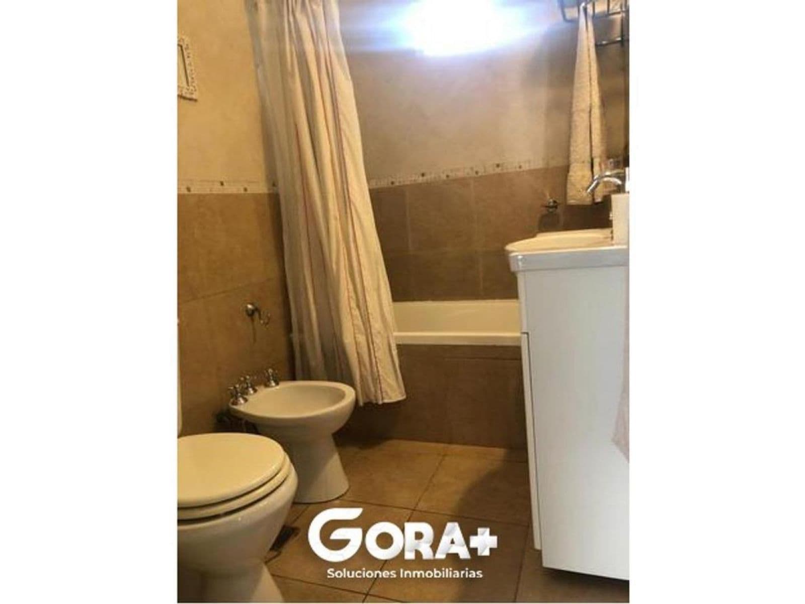Casa en planta alta, 3 dormitorios y cochera en arroyito, — foto 13