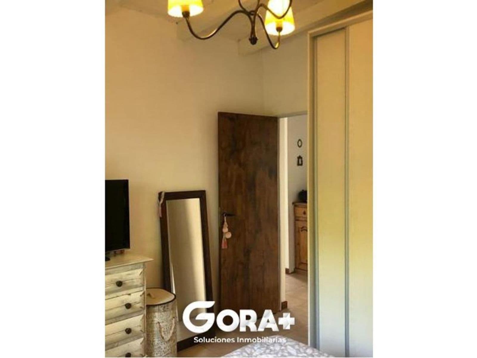 Casa en planta alta, 3 dormitorios y cochera en arroyito, — foto 9