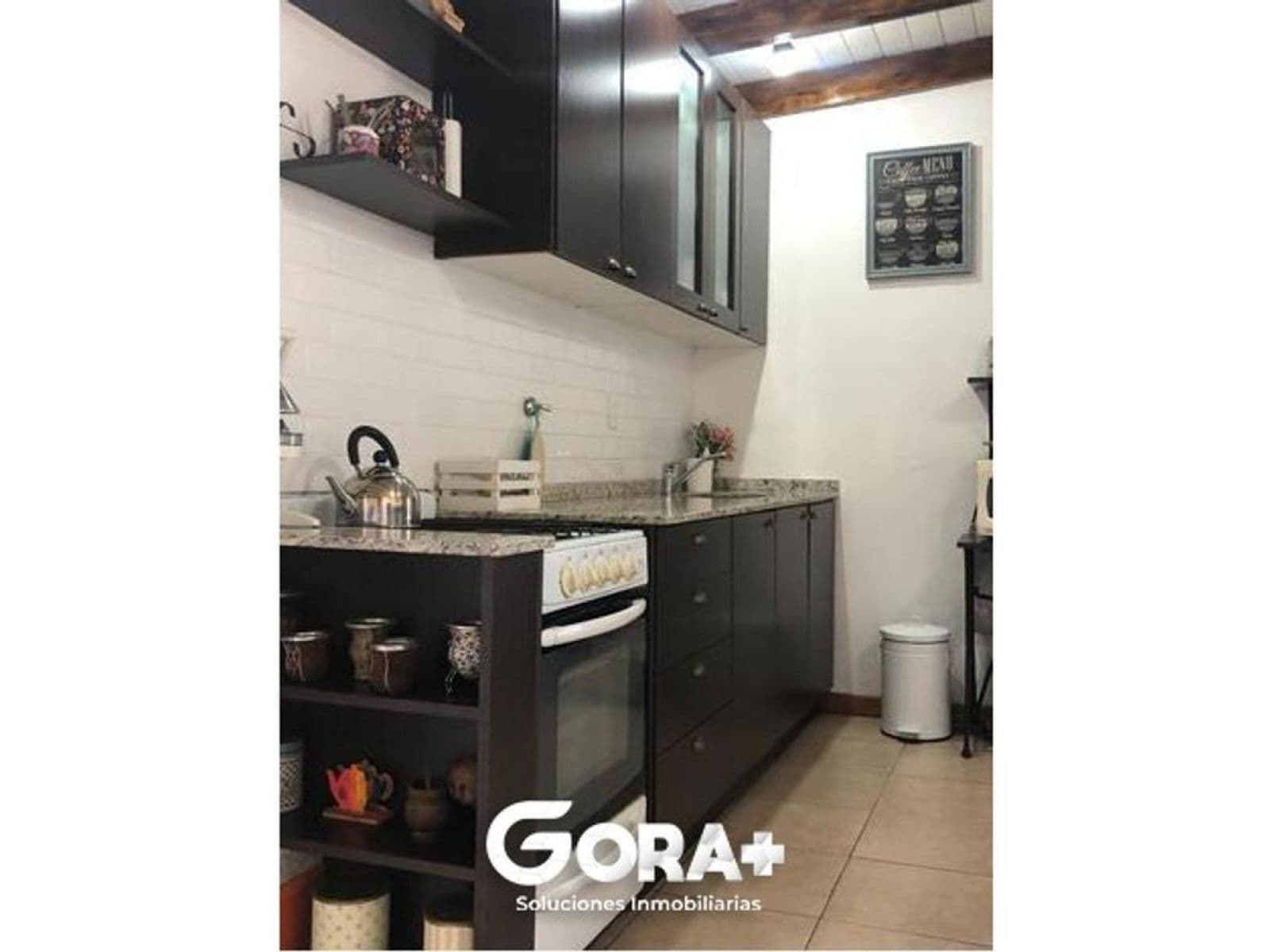 Casa en planta alta, 3 dormitorios y cochera en arroyito, — foto 5