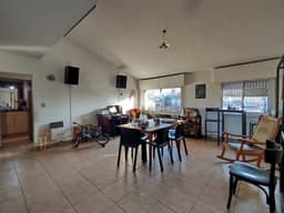 Amuchastegui 981 ( casi esquina Mendoza )