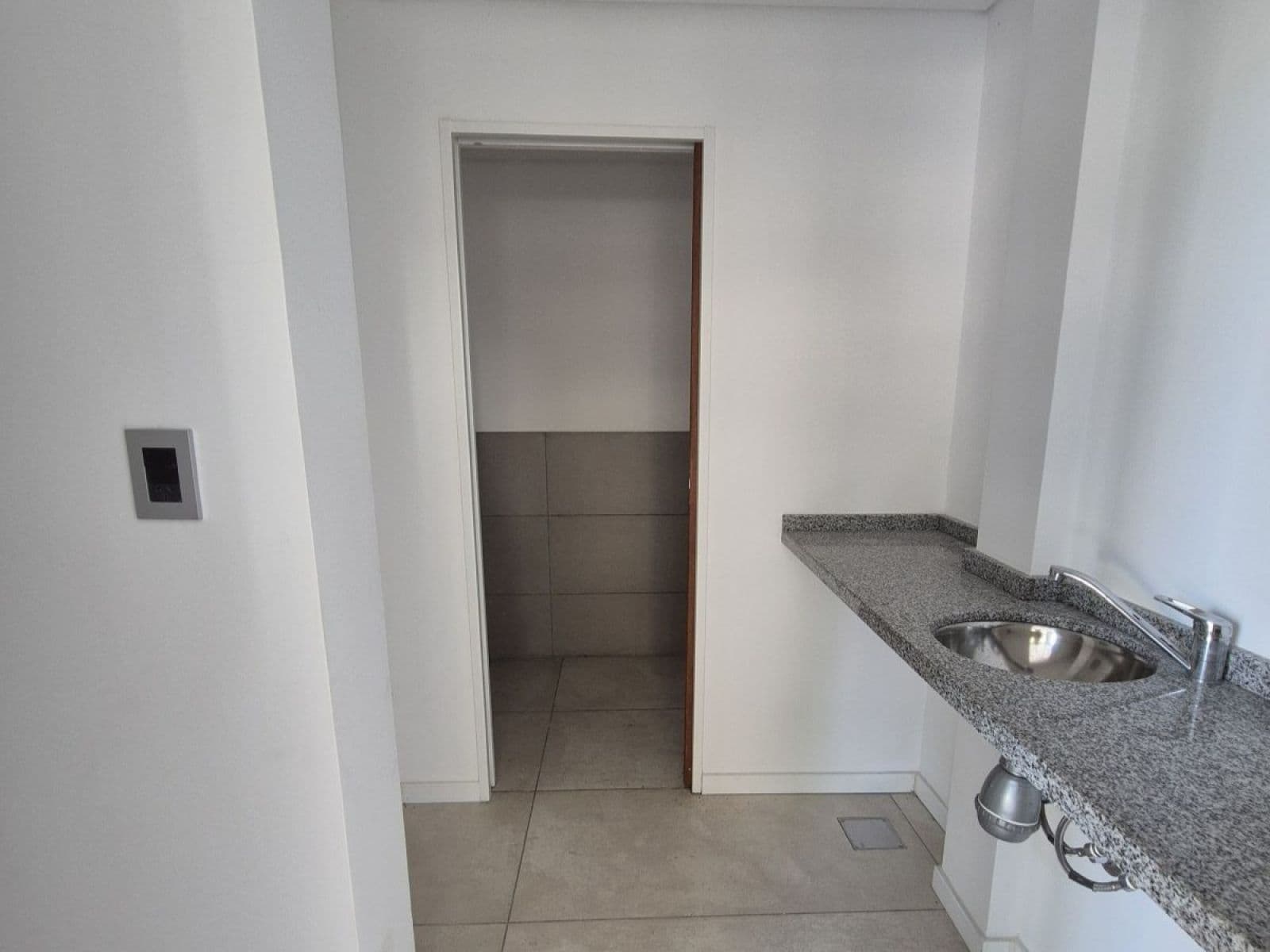 VENTA LOCAL COMERCIAL A ESTRENAR — foto 4