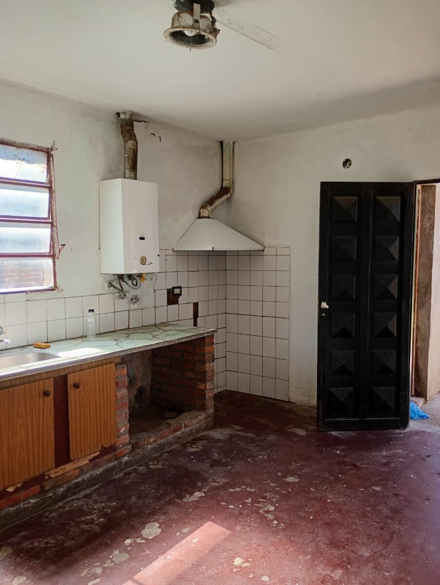 VENDO CASA EN BARRIO ALBERDI — foto 4