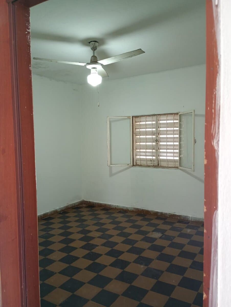 VENDO CASA EN BARRIO ALBERDI — foto 7