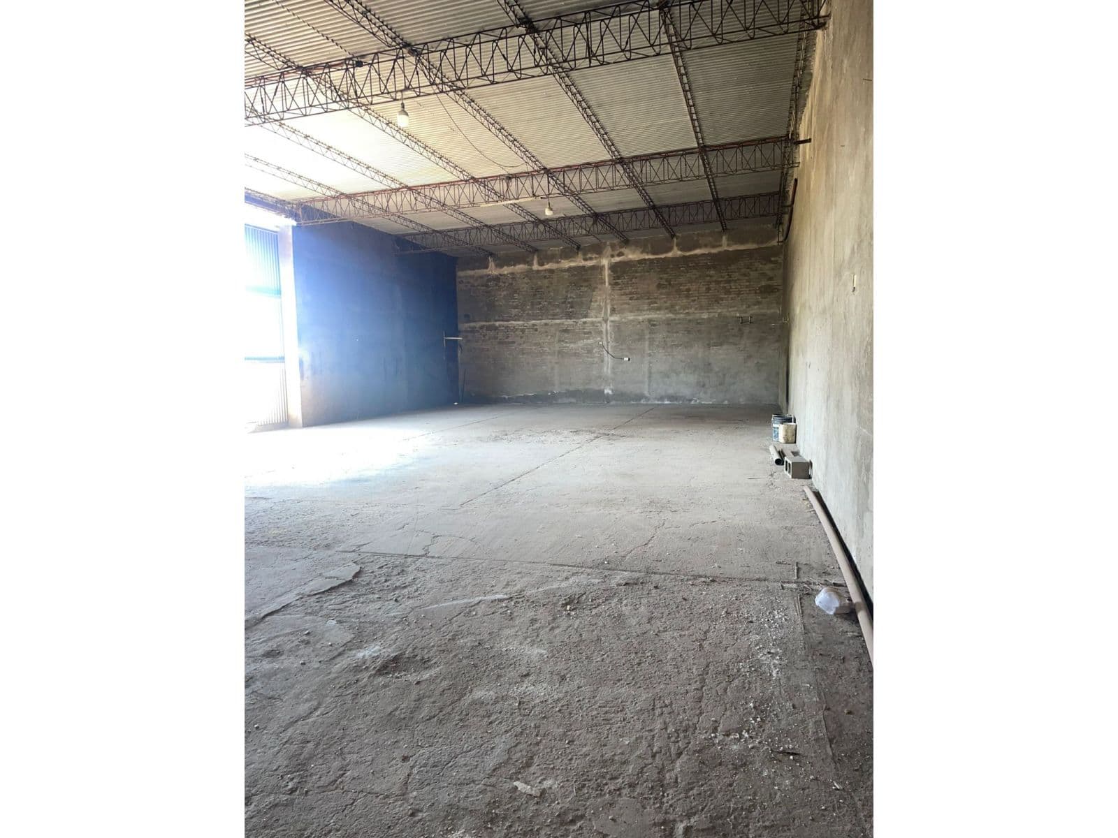 IMPERDIBLE CASA CON GALPÓN EN VENTA - VILLA DEL PRADOS — foto 6