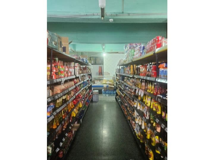 IMPORTANTE LOCAL COMERCIAL. ALQUILER — foto 13