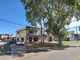 Rosario: Bv. Rondeau 4201 Esq Ugarte Propiedad en 2 plantas, esquina 270 m2, Santa Fe Argentina