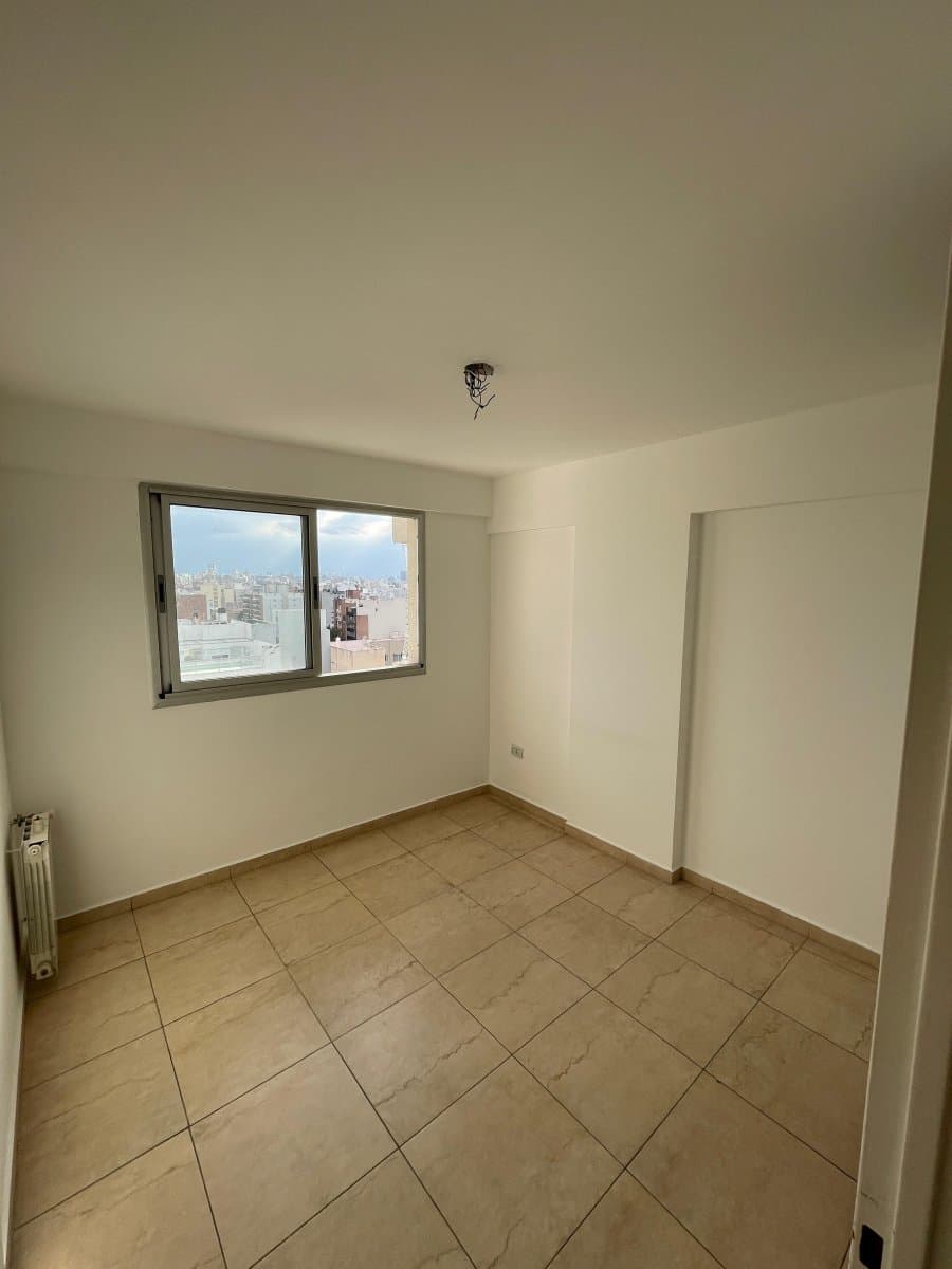 Departamento 1 Dormitorio con Balcon y Cochera En Venta - General Paz — foto 9
