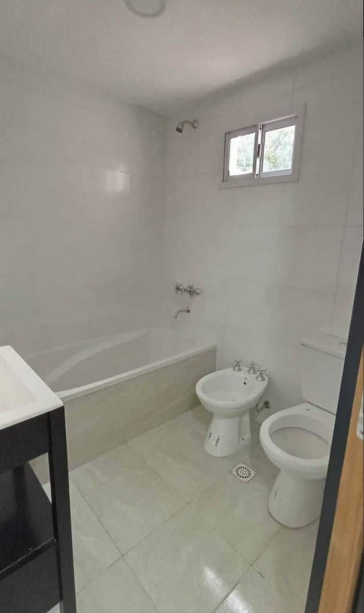 CASTELAR PH ,AP-CREDITO, A/PROF,COCHERA,PATIO, MB UBIC — foto 12
