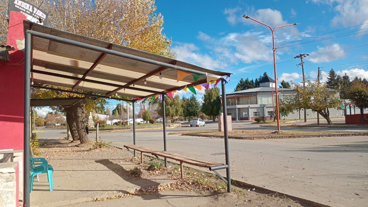 SE VENDE EN EL CENTRO DE EL MAITÉN — foto 4