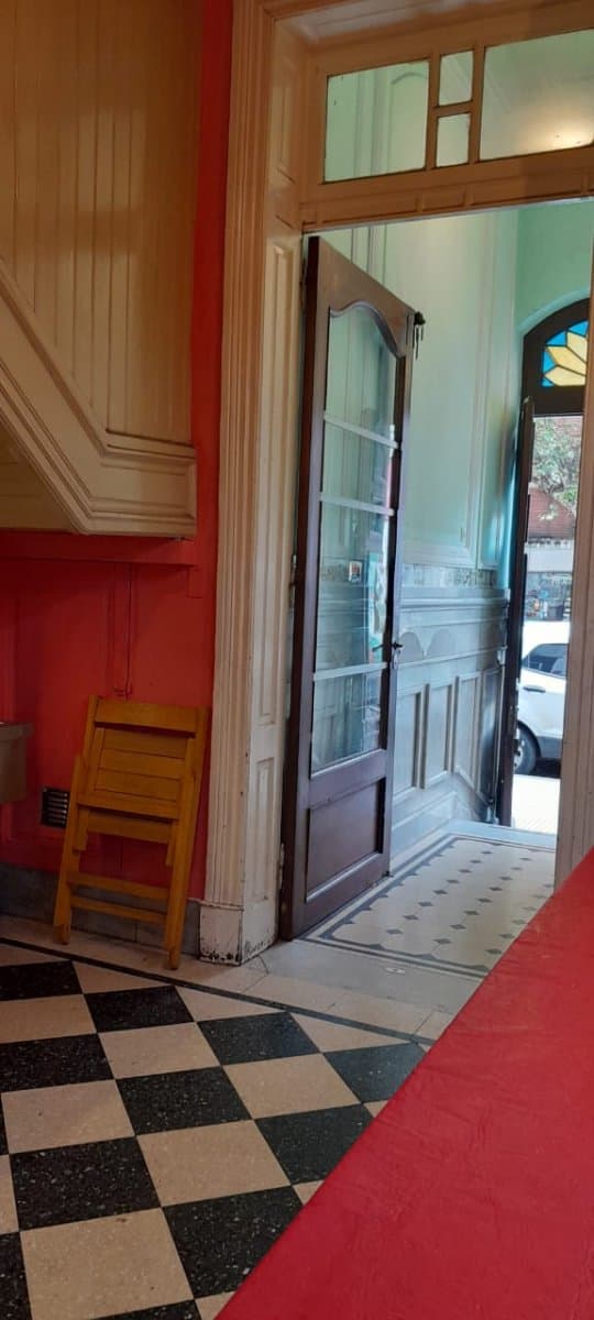 EXLENTE PH PARA USO COMERCIAL/PROFECIONAL O VIVIENDA — foto 2