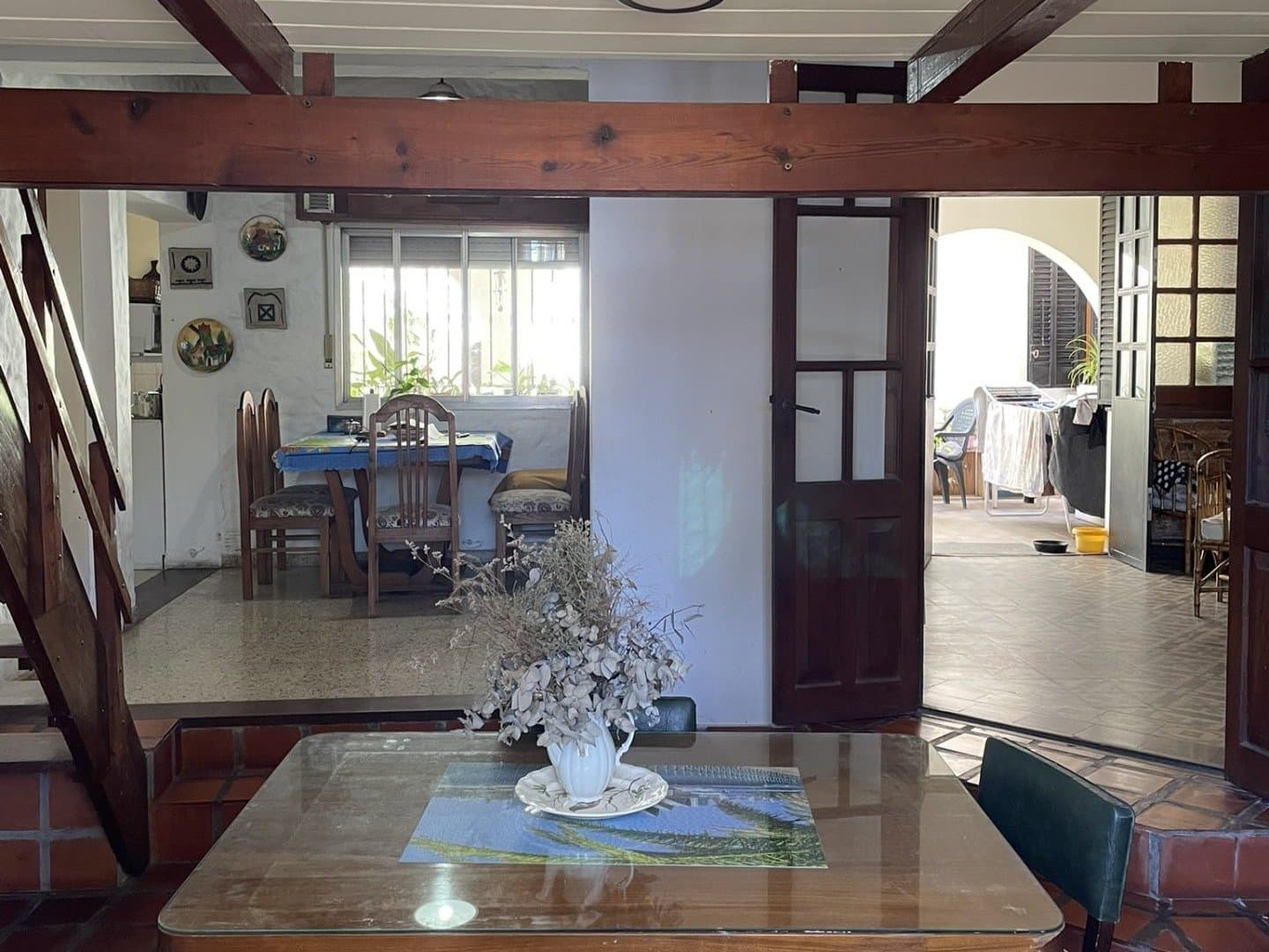 Venta casa en alberdi 3 dormitorios, cochera, patio, quincho. — foto 2