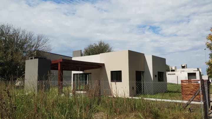 VENTA CASA A ESTRENAR 2 DORMITORIOS IBARLUCEA BARRIO EL SOLEADO — foto 5