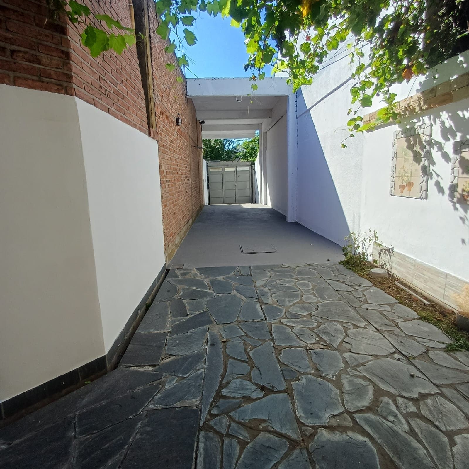 PH tipo casa en Villa Luzuriaga — foto 1