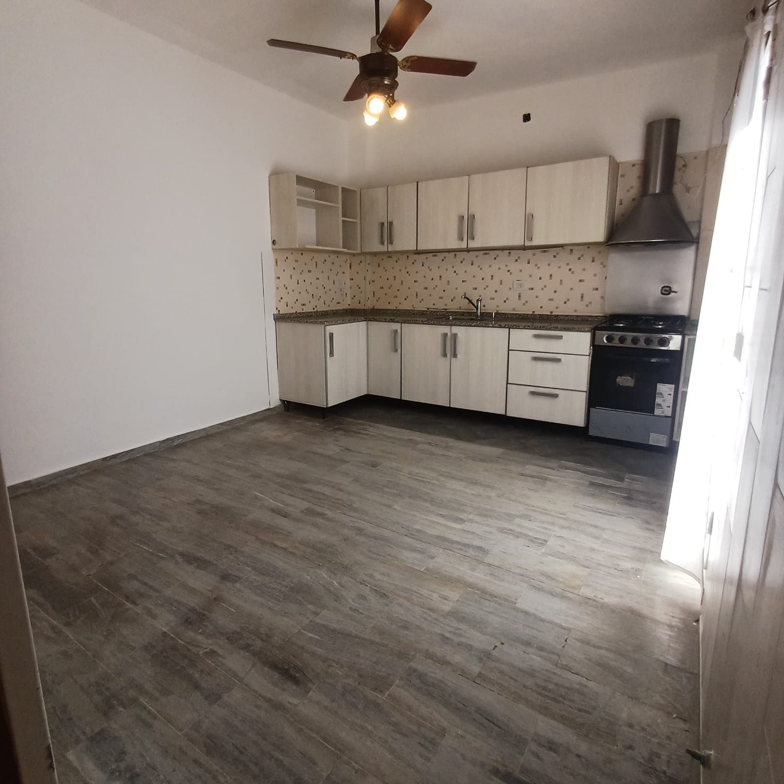 PH tipo casa en Villa Luzuriaga — foto 13