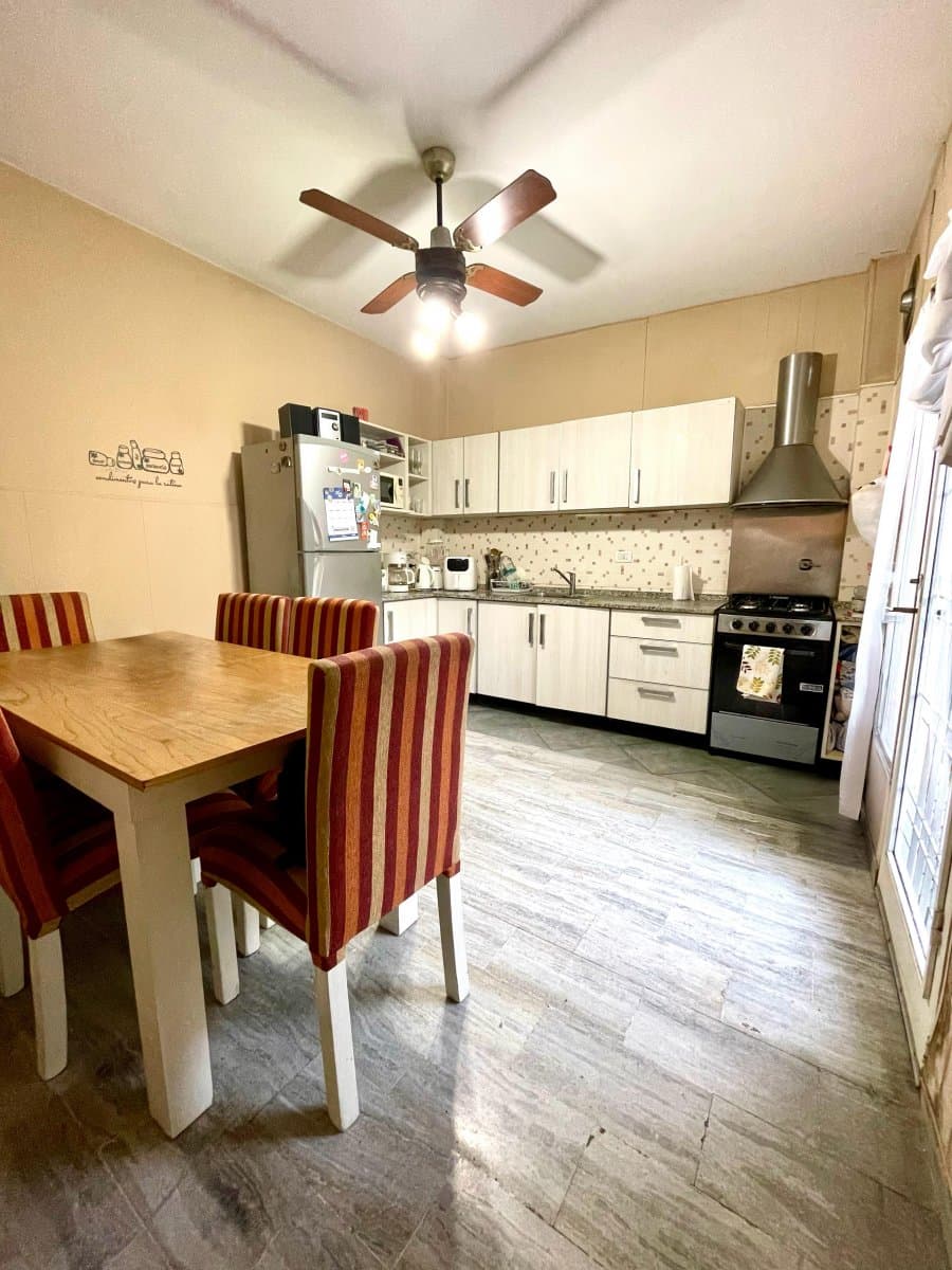 PH tipo casa en Villa Luzuriaga — foto 11