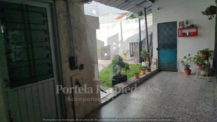 CASA AMERICANA + DEPARTAMENTO MORON — foto 12