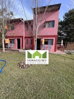 Complejo en venta sobre calle Los Mirlos - Monte