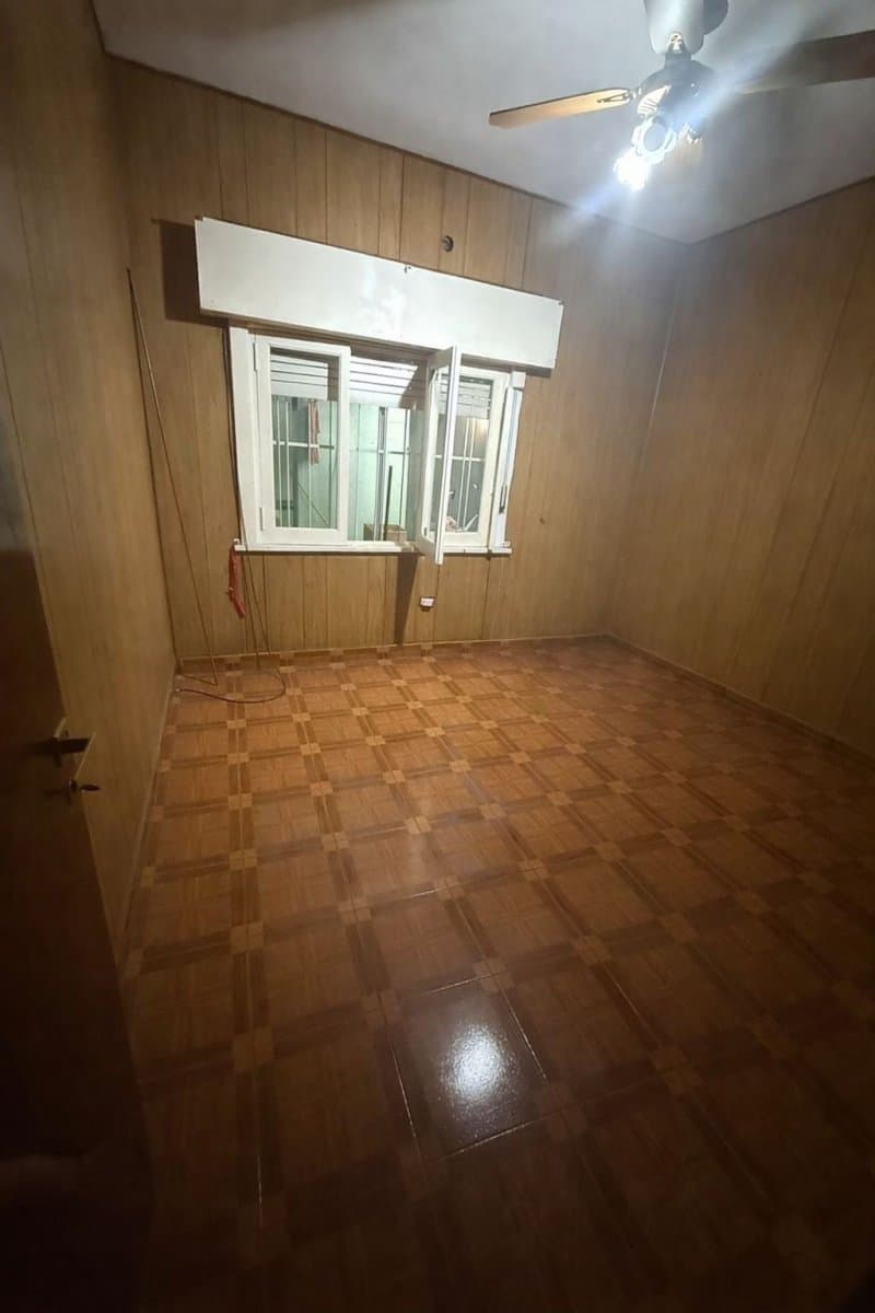 Casa de dos plantas con cochera Dumont al 1200 — foto 11
