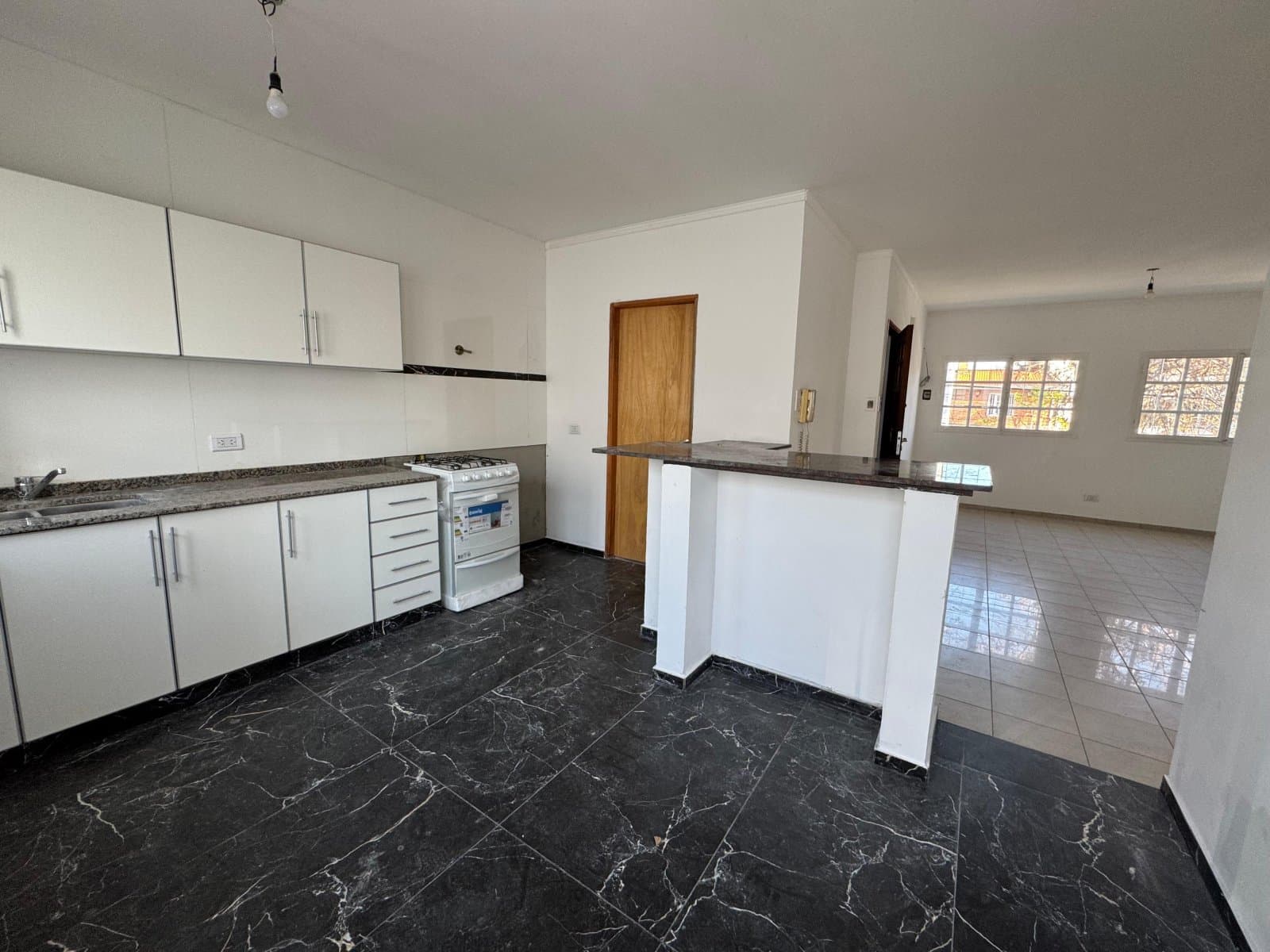 Piso de 3 dormitorios - Arroyito- J. V. Gonzalez 1280 — foto 4