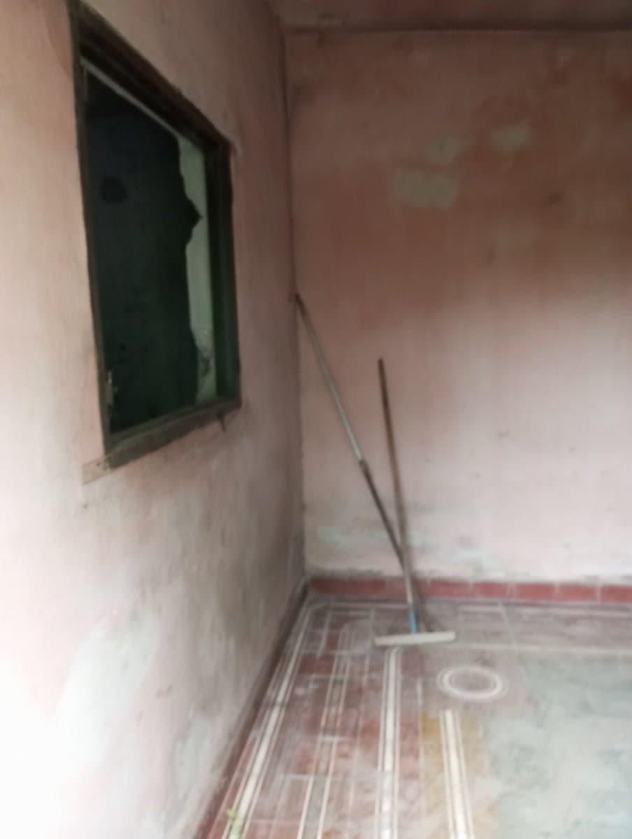 VENDO LOTE CON CONSTRUCCIÓN A DEMOLER, ZONA SUR — foto 6