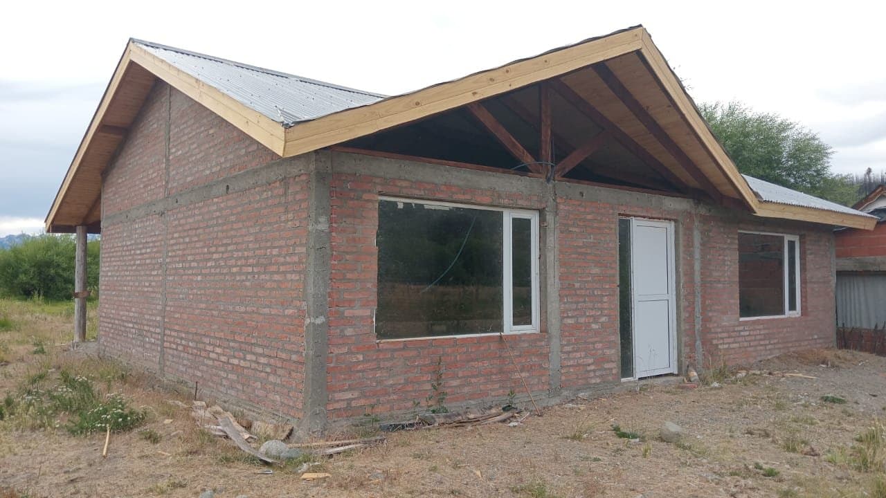 Se vende Casa a terminar en Cholila — foto 2