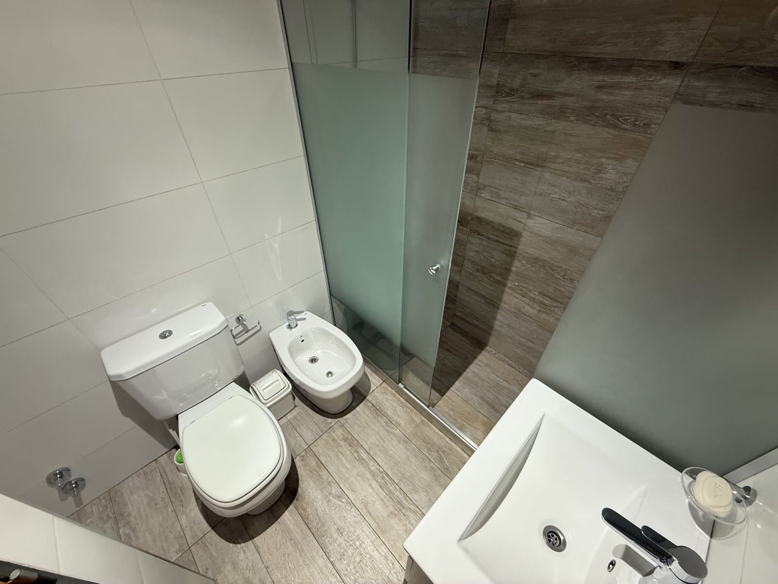 Duplex de 2 dormitorios, doble balcón. Apto crédito. — foto 10