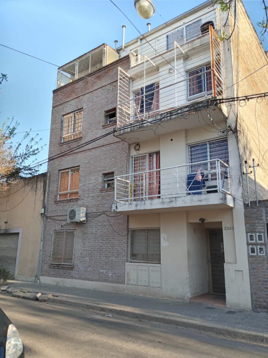 Departamento 1 dormitorio planta baja con patio — foto 1