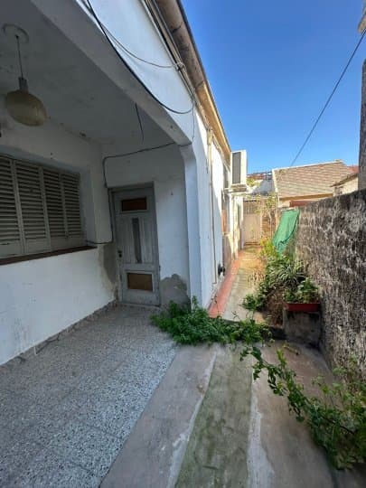 VENTA CASA AL FRENTE DOS DORMITORIOS — foto 3