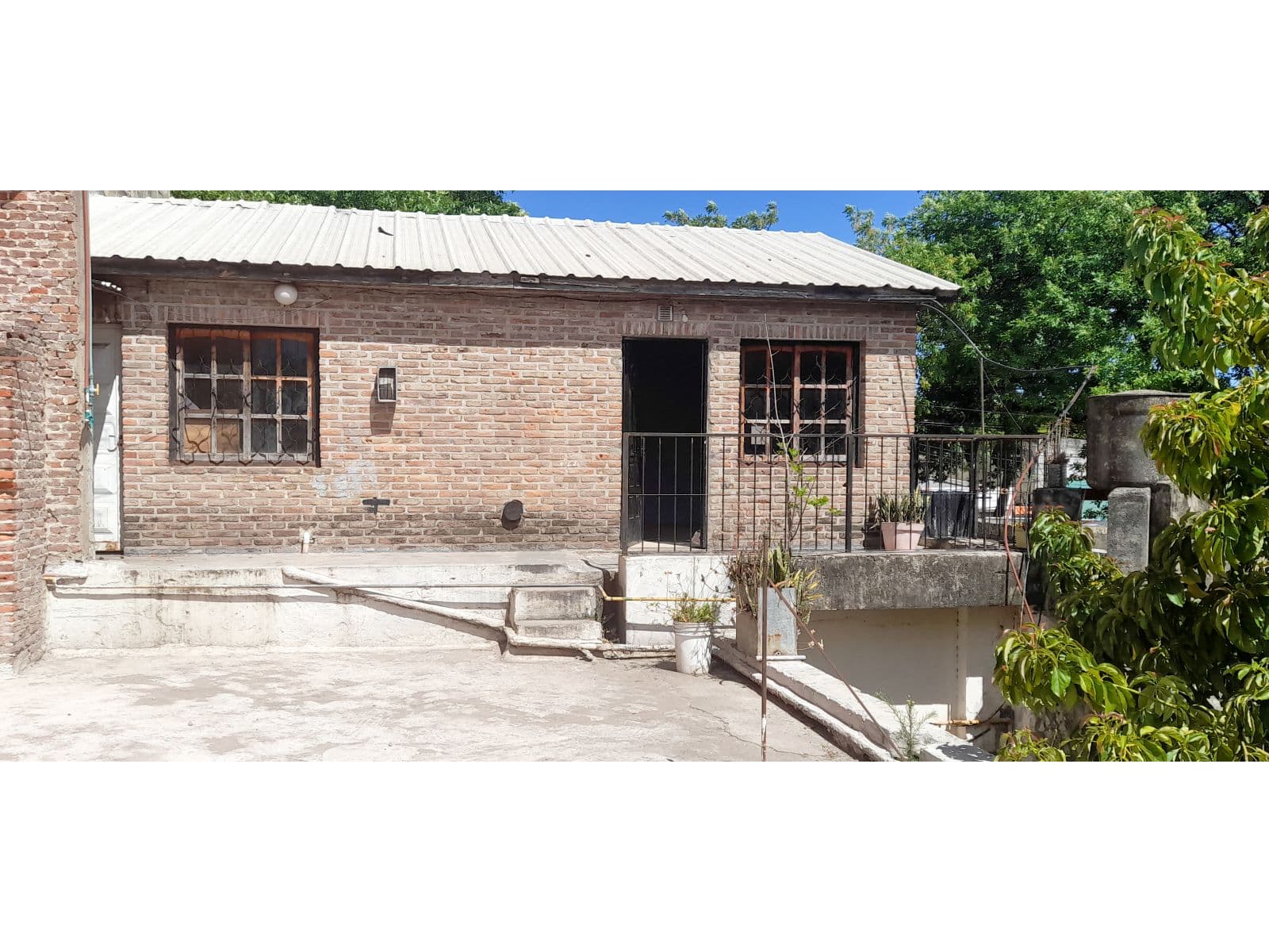 Venta. Local comercial con terreno y deposito. — foto 9