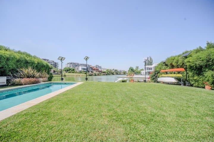 CASA. PILETA. GALERIA. VISTA AL LAGO — foto 2