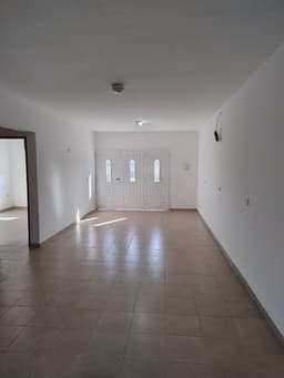 Casa dos dormitorios con Galpon