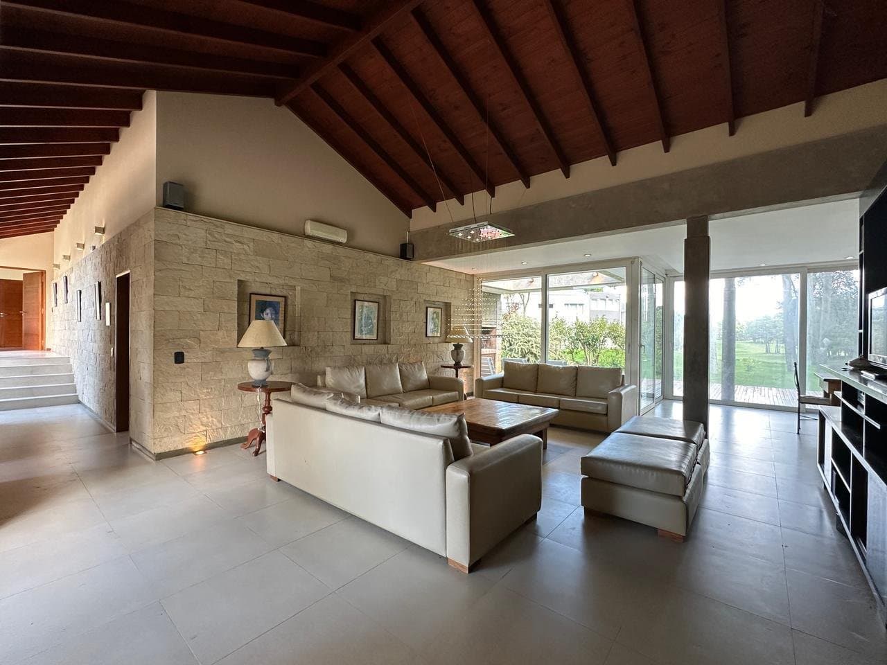 Casa en venta pinamar sobre el golf barrio Alamos II — foto 4