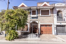 CASA DE 4 DORMITORIOS EN ARROYITO RESIDENCIAL