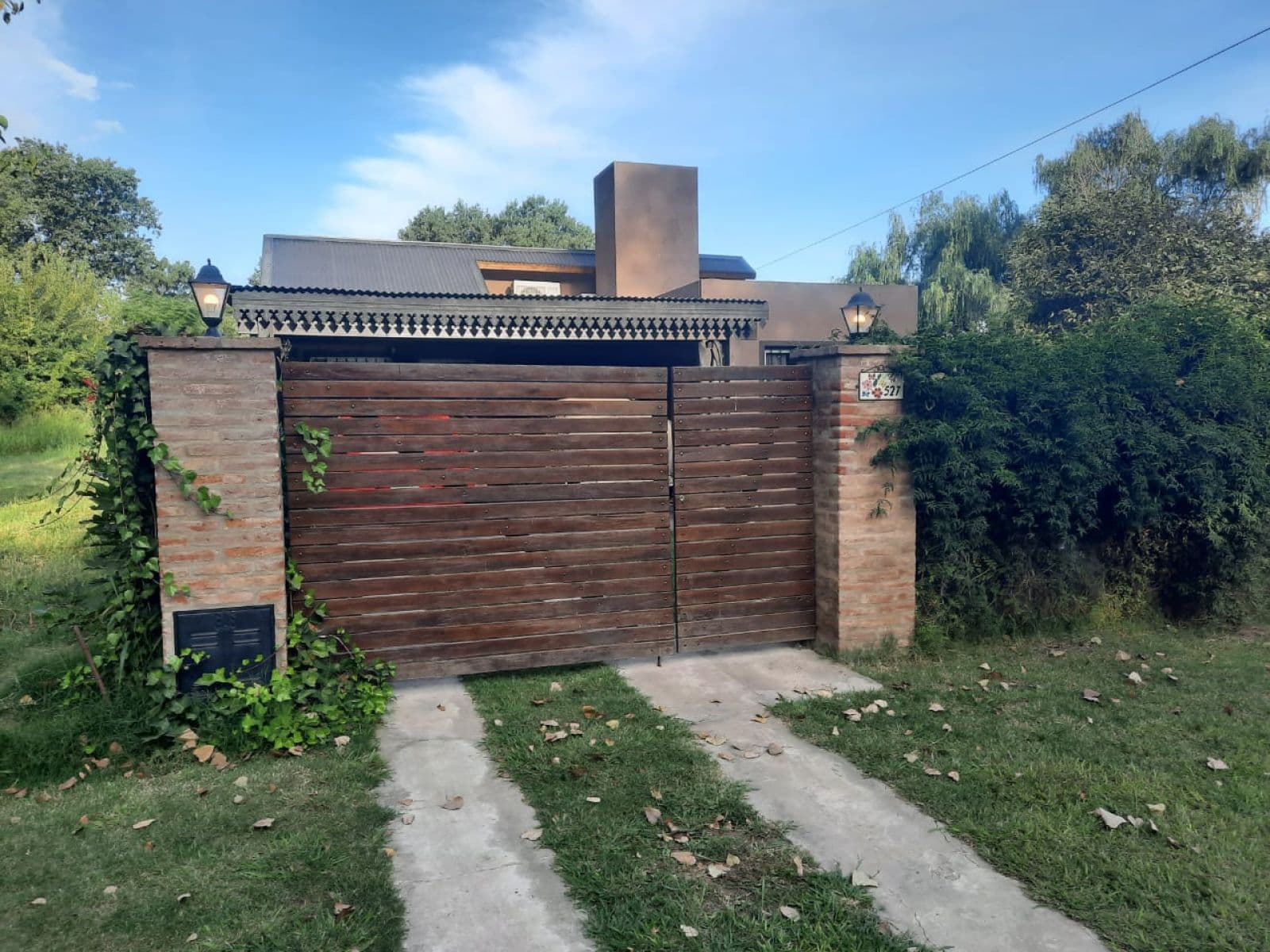 CASA 2 DORMITORIOS - ROLDAN — foto 2