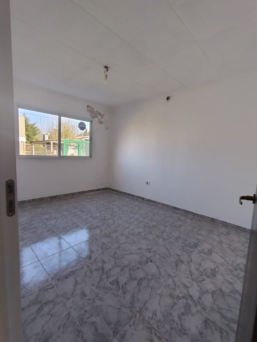 Casa 2 dormitorios con pileta - Punta chacra ( Roldan ) — foto 12