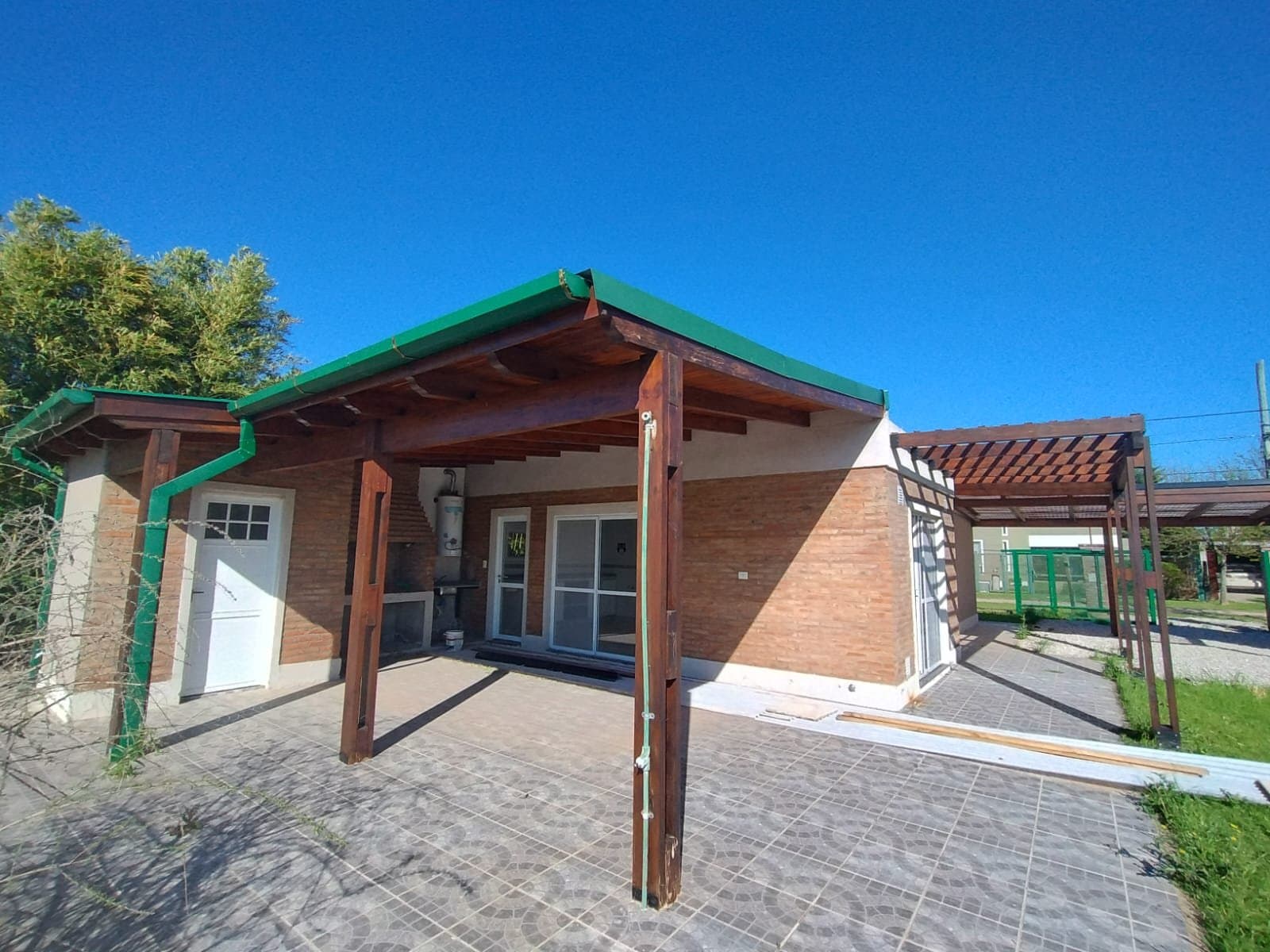 Casa 2 dormitorios con pileta - Punta chacra ( Roldan ) — foto 7