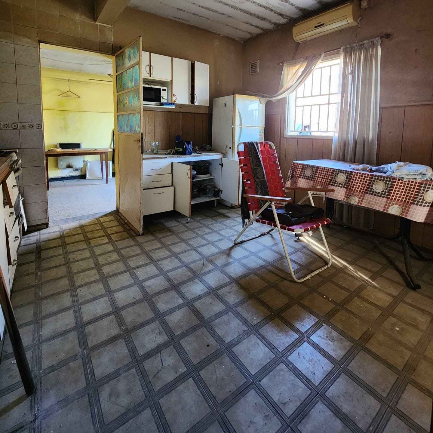Casa en esquina de 2 dormitorios apta crédito — foto 2