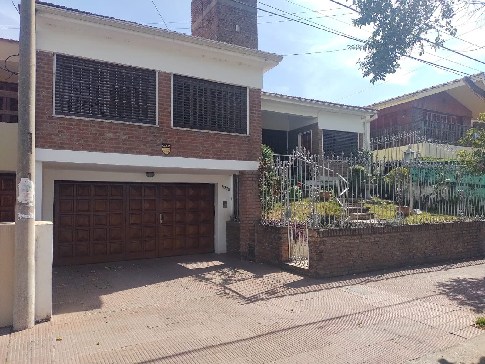 VENTA HERMOSA CASA 4 DORMITORIOS Dol.280.000 — foto 1