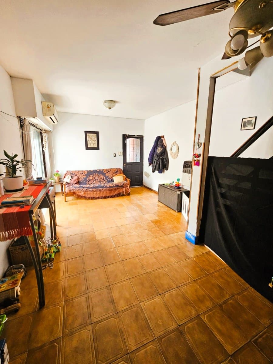 Casa de pasillo - Pasco 3800 — foto 2