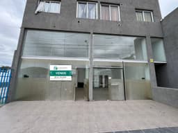 Locales en Venta sobre Av. Julio A. Roca juntos o separados EXCELENTE ZONA E INVERSION