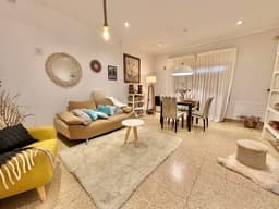 CASA DEPTO Y GALPON OPORTUNIDAD en venta al precio de 1 propiedad