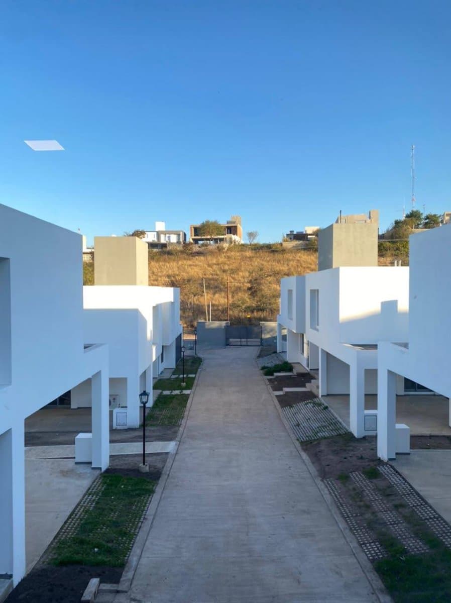 Casa en venta de 3 dormitorios housing cerrado — foto 12