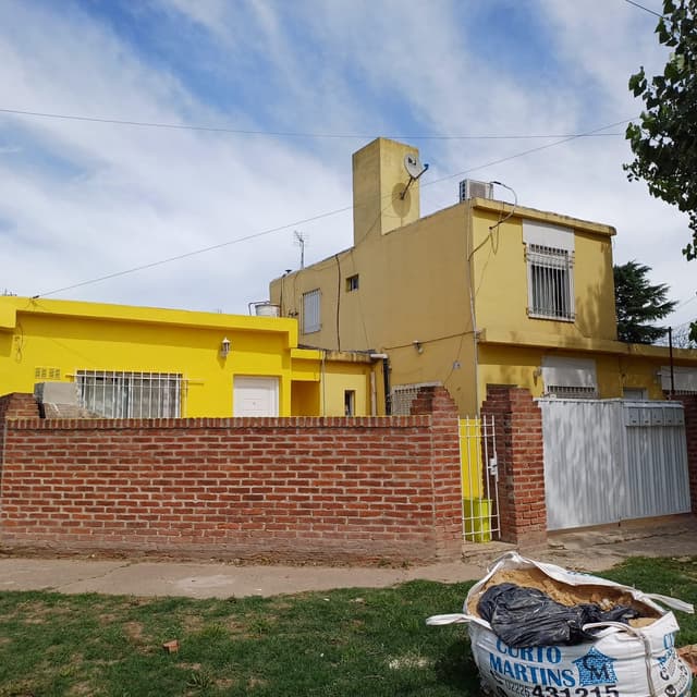 Oportunidad para Inversores en Cañuelas – 5 Departamentos en un mismo lote!