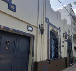 Venta Casa de Epoca + Departamento en Tandil