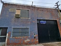 Venta Galpón 200mts2. Felipe More 3329. Acepta permuta