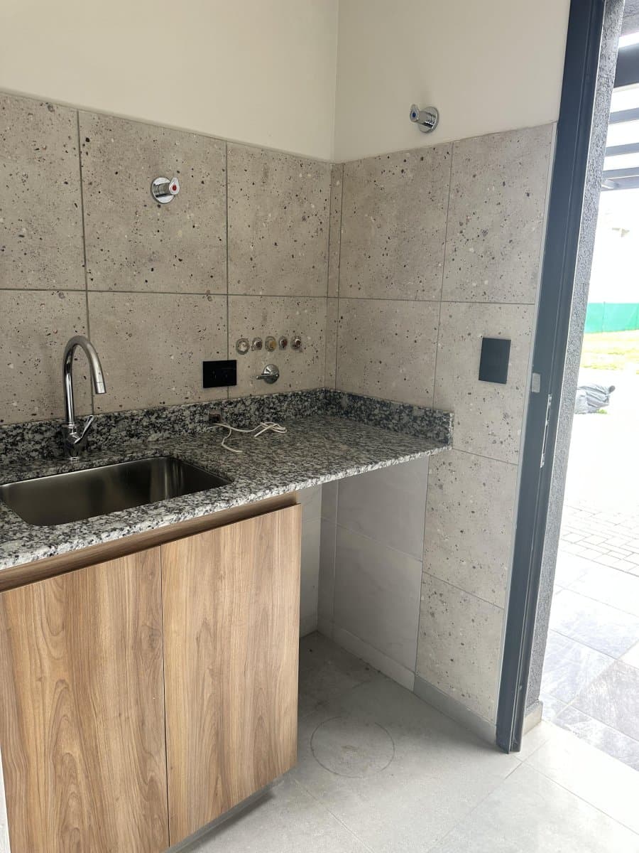 Duplex En Venta En Terrazas De Manantiales 2d 2b - A Estrenar! — foto 15