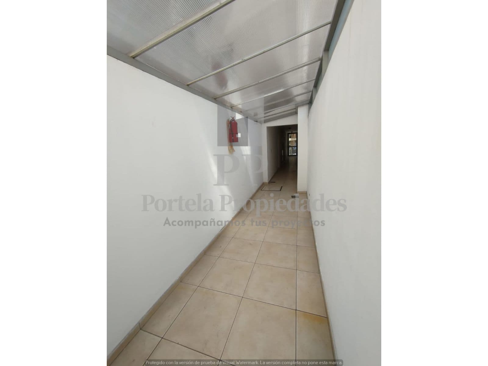 DEPARTAMENTO DE 1 AMBIENTE EN PLENO CENTRO DE MORON — foto 4