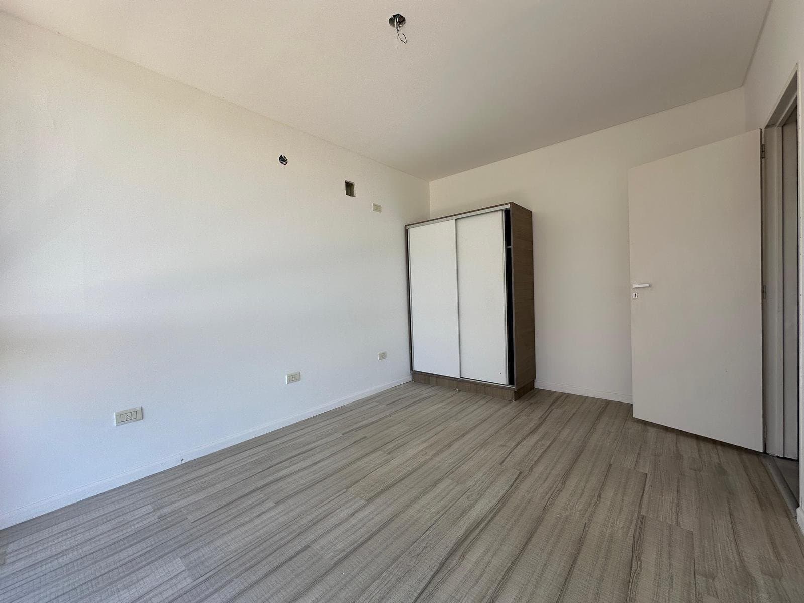 Belgrano 2531 U16 - VENTA Departamento Dúplex 2 Dormitorios con Cochera — foto 9