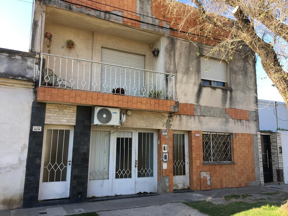 Pte Roca 4529 - VENTA Casa 2 Dormitorios — foto 1